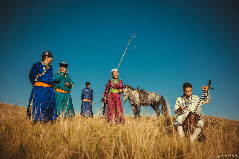 草原金秋美景图片,蓝天白云大草原的美图