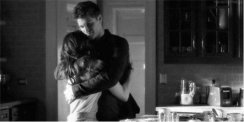 去他的“老夫老妻”，老娘还想要抱抱！