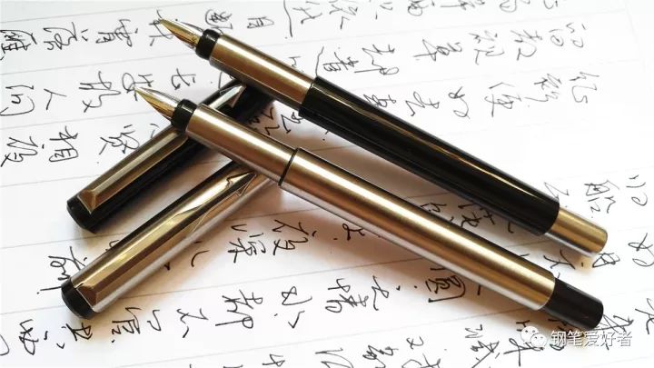 粉丝福利！派克威雅胶杆钢杆F尖钢笔评测，有小视频哦