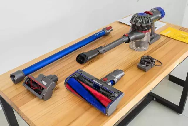 戴森v8和v7吸尘器区别,戴森吸尘器v7选哪一款