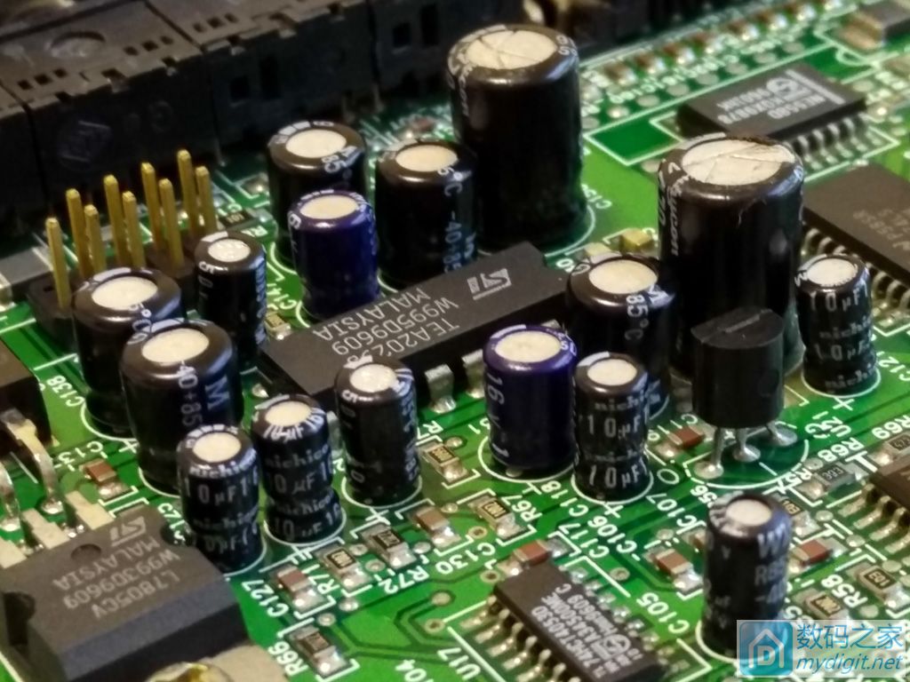 创新soundblaster5.1外置声卡,创新soundblasterawegold声卡