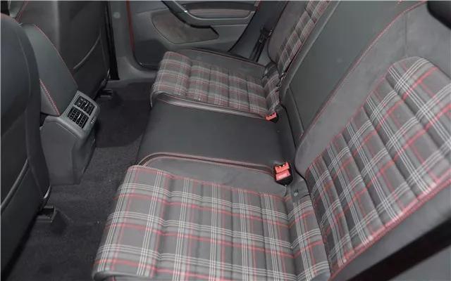 那一抹发自灵魂的疯狂与陪伴，43年来从未变过