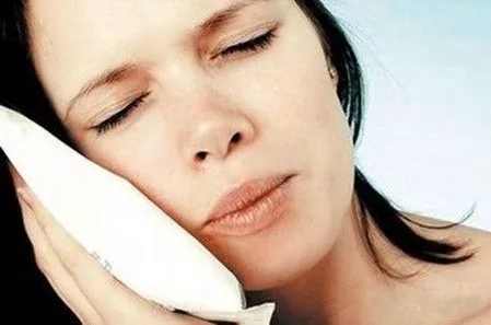 拔牙后要注意的事项和坏处,拔牙后注意些什么事项和禁忌