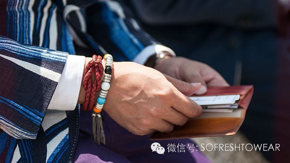 买钱包买拉链的还是不拉链的,买钱包