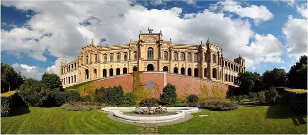 慕尼黑完整版多少分钟,慕尼黑空难详解