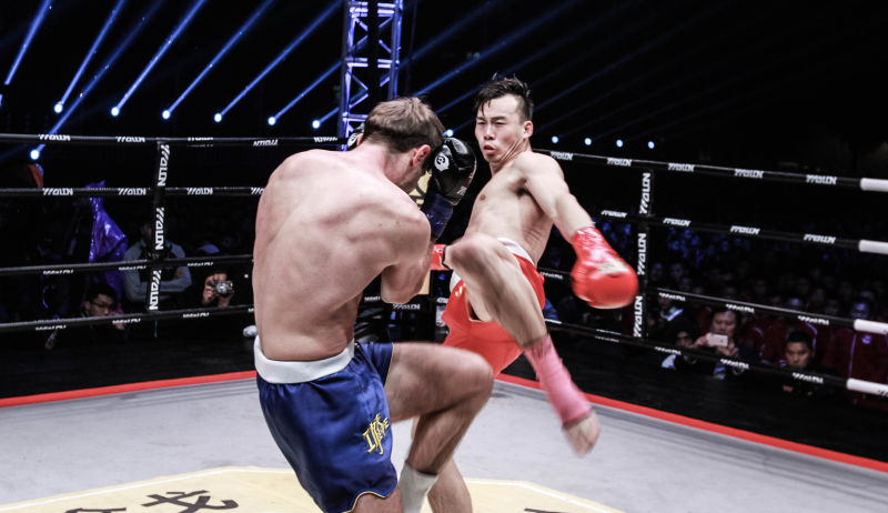 峨眉派掌门指点*警武**拳王,冯兴礼与少林武当太极三大战队高手争雄