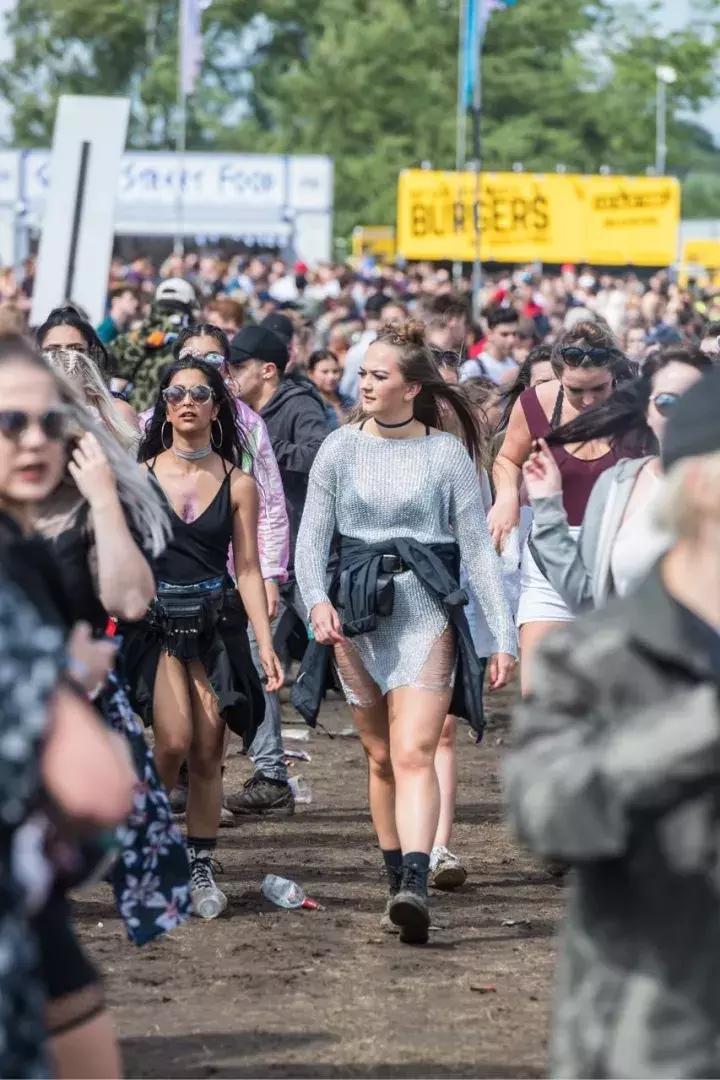 曼彻斯特原声无配乐,曼彻斯特曼联队歌