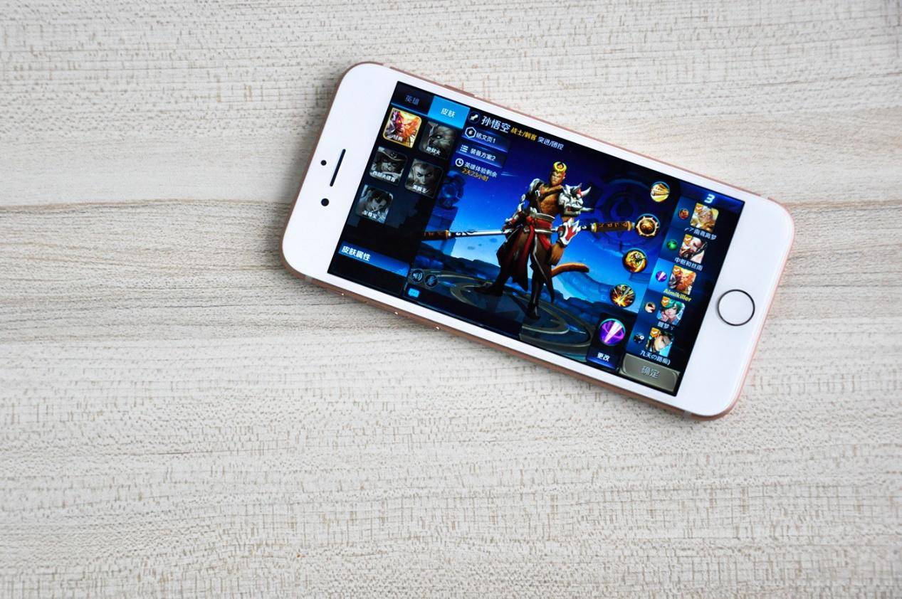 买不起的iphone,iphonex比较iphone8