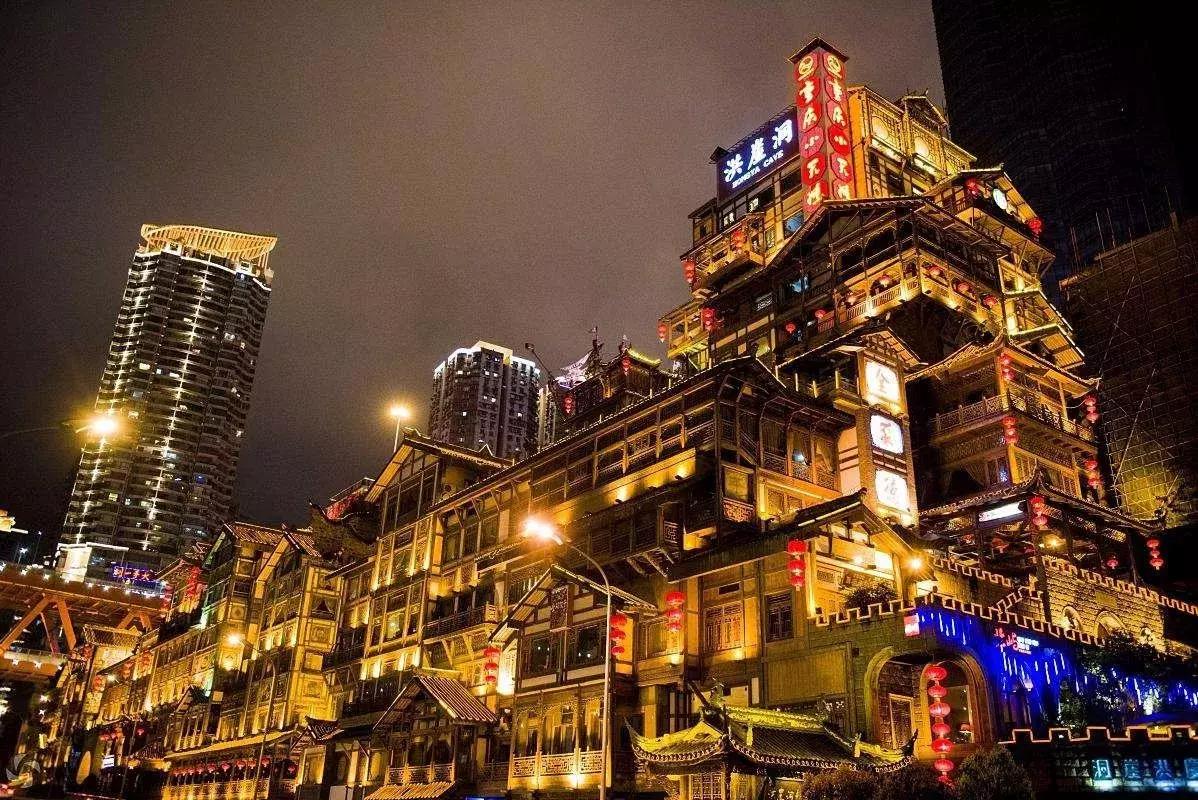 机票价格大跳水最低到0.7折啥情况,机票最低240元