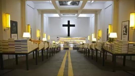 机票价格大跳水最低到0.7折啥情况,机票最低240元