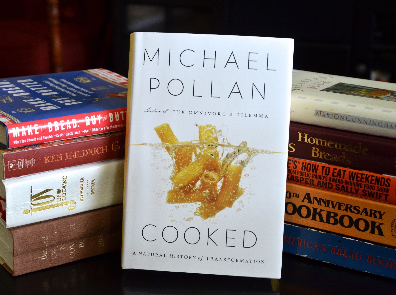 澳洲版终极吃货考验:把袋鼠、蜥蜴和鸸鹋当“路边餐”