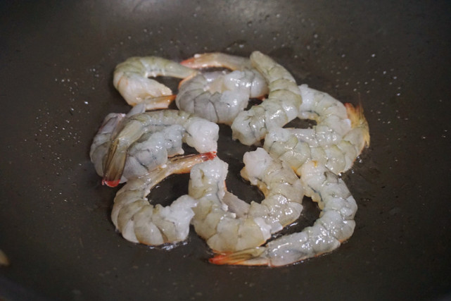 日常买菜不知道买什么吃,冬天买这三种菜来做很美味