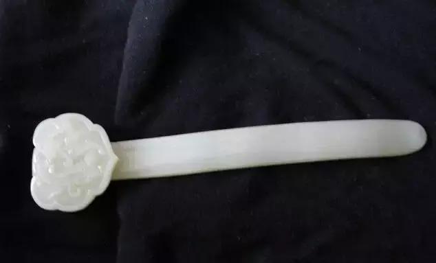 介绍各种和田玉雕件寓意的视频,和田玉雕刻有哪些知识讲究