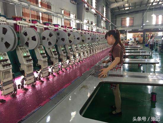 中国轻纺双城记,从绍兴到汝州,2.6万人的返乡回归路