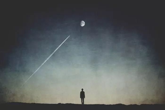 银翼杀手2049电影中的极致美学,科幻片《银翼杀手2049》