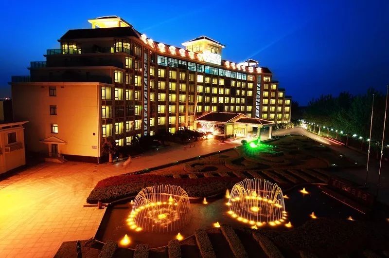 吃正宗阳澄湖大闸蟹饭店推荐,阳澄湖大闸蟹酒店哪家好