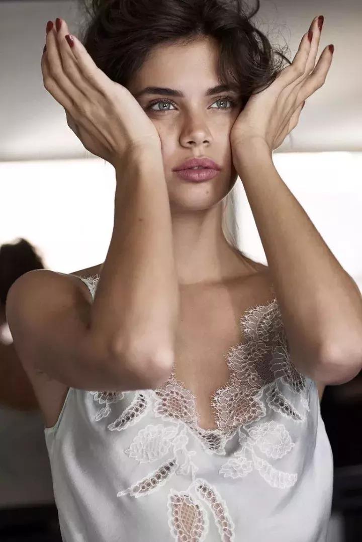 精华油如何使用效果最好,精华油怎么用才正确