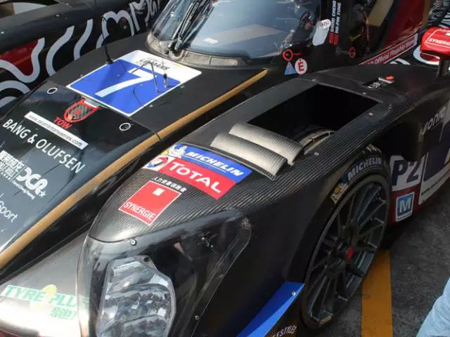 耐力赛绝非无休止地“画圈”,而是用轮胎来拓宽的哲学