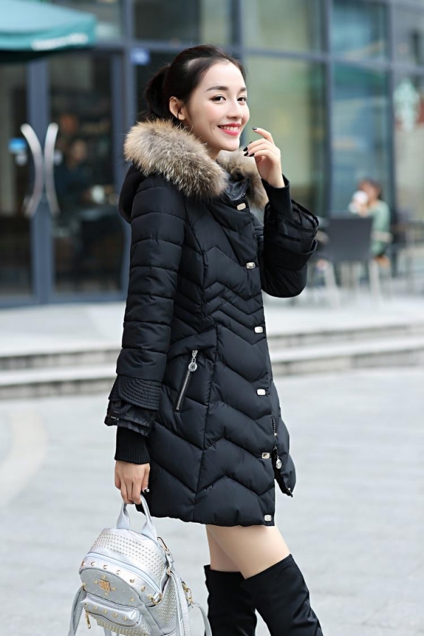 薄款羽绒服洗完羽绒没了,羽绒服里的羽绒一团一团的