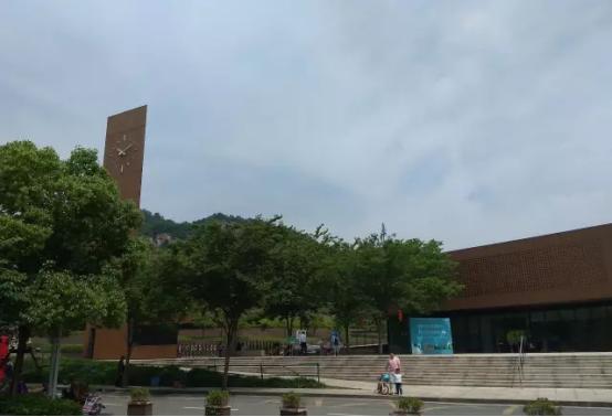 一二手房价倒挂是什么意思,一二手倒挂该买二手房吗