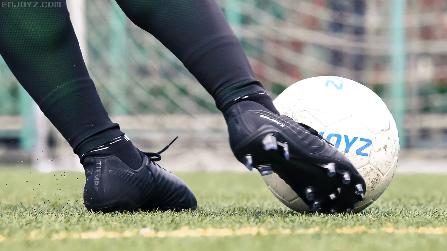 传奇7足球鞋特点,传奇7足球鞋新配色