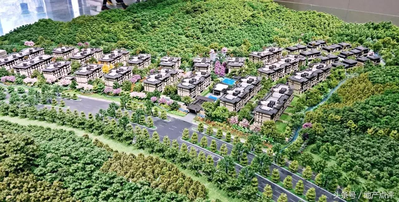 开间10.6米进深8.5米,开间10.6米进深10.5米一层