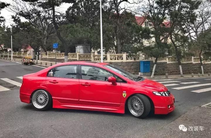 哪一年的8代思域适合改装,本田思域越来越帅