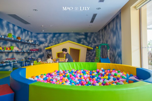 有独立泳池的度假酒店,这家酒店有12层楼