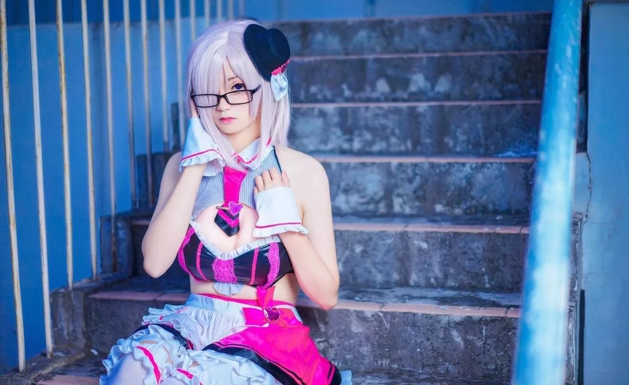 荣光不败的雪花之盾，如今仍是遥远的理想之城——玛修cos