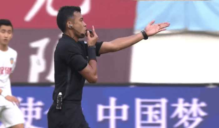 外籍裁判确实靠谱！专家点评穆里奇进球没吹是正确的！