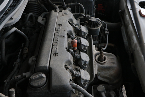 清洗发动机舱的正确方法,保赐利清洗发动机舱