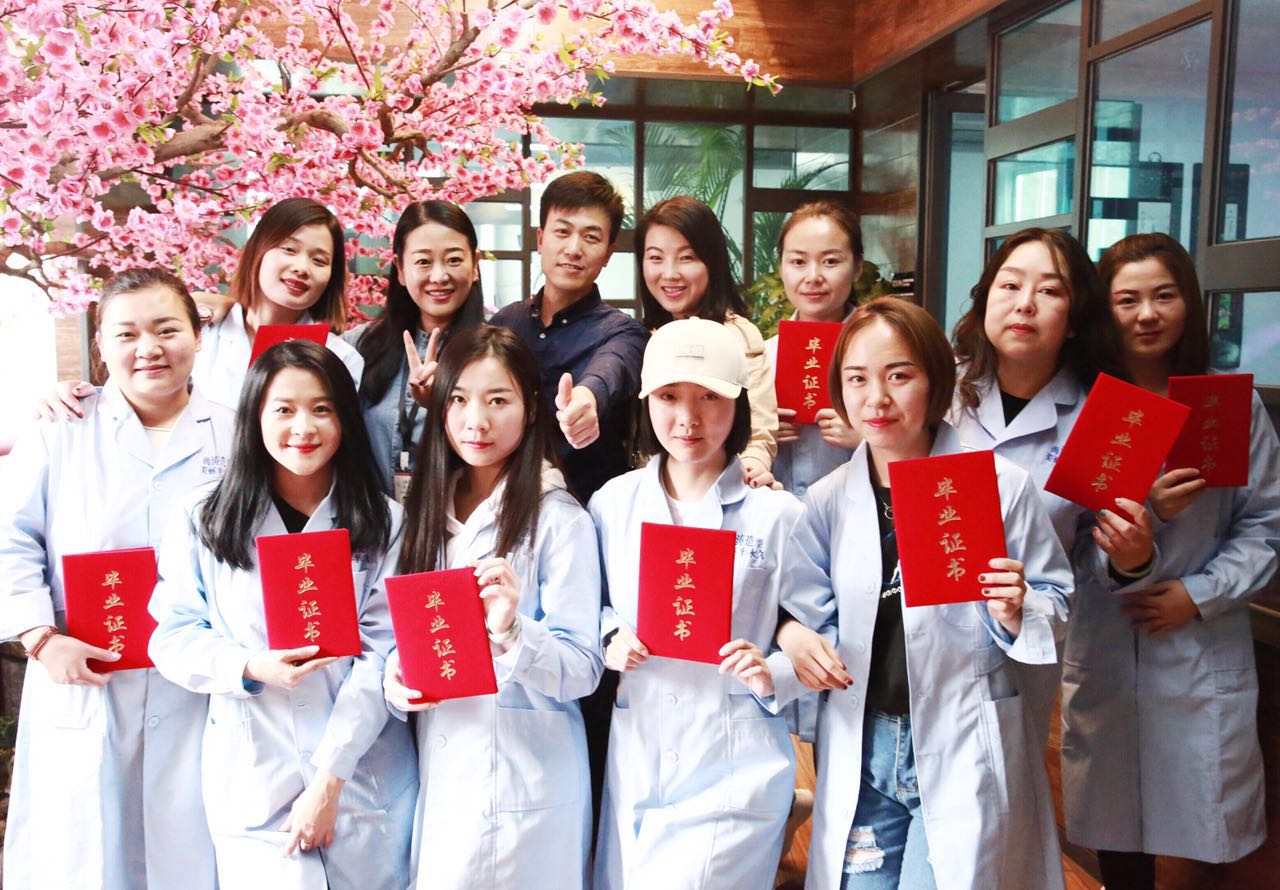 十大化妆培训学校哪里有,最新全国十大化妆培训学校