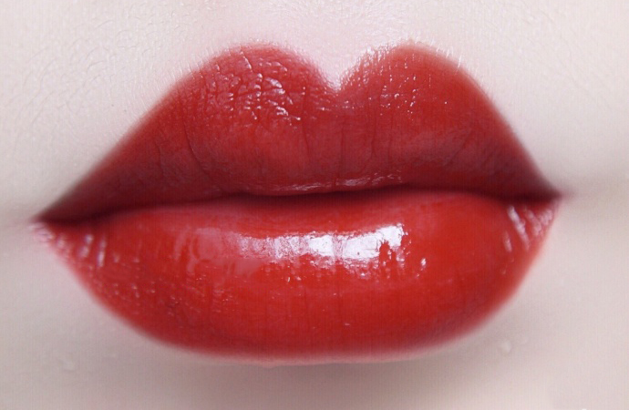 不知道给女朋友买什么色号的口红,直男必备口红100款