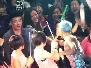 秋瓷炫告诉老公自己怀孕了的视频两人都笑哭了！女星孕相原来都……