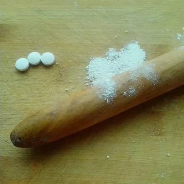 阿司匹林磨碎涂抹,阿司匹林捣碎敷脸上起到什么作用