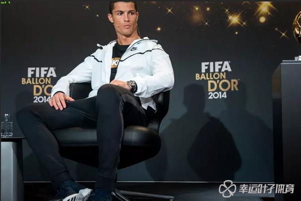 耐克吕布偏大偏小,为什么都感觉nike吕布好看