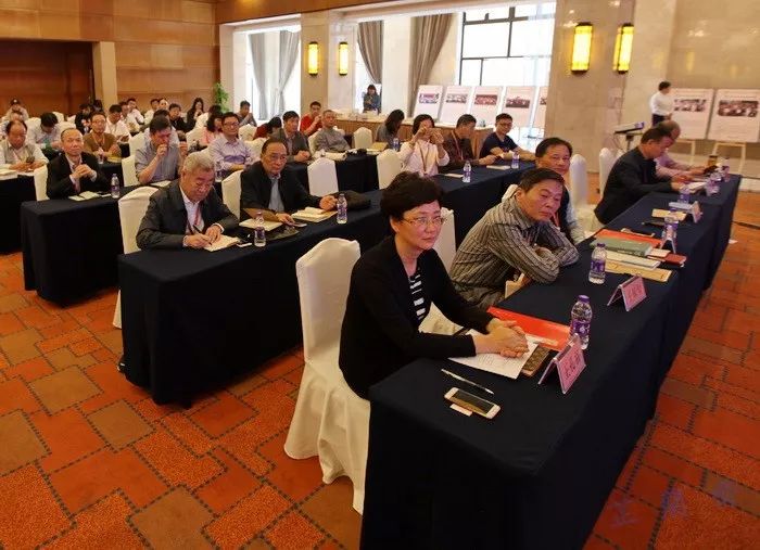 第十五届全国民间读书年会韦力撰