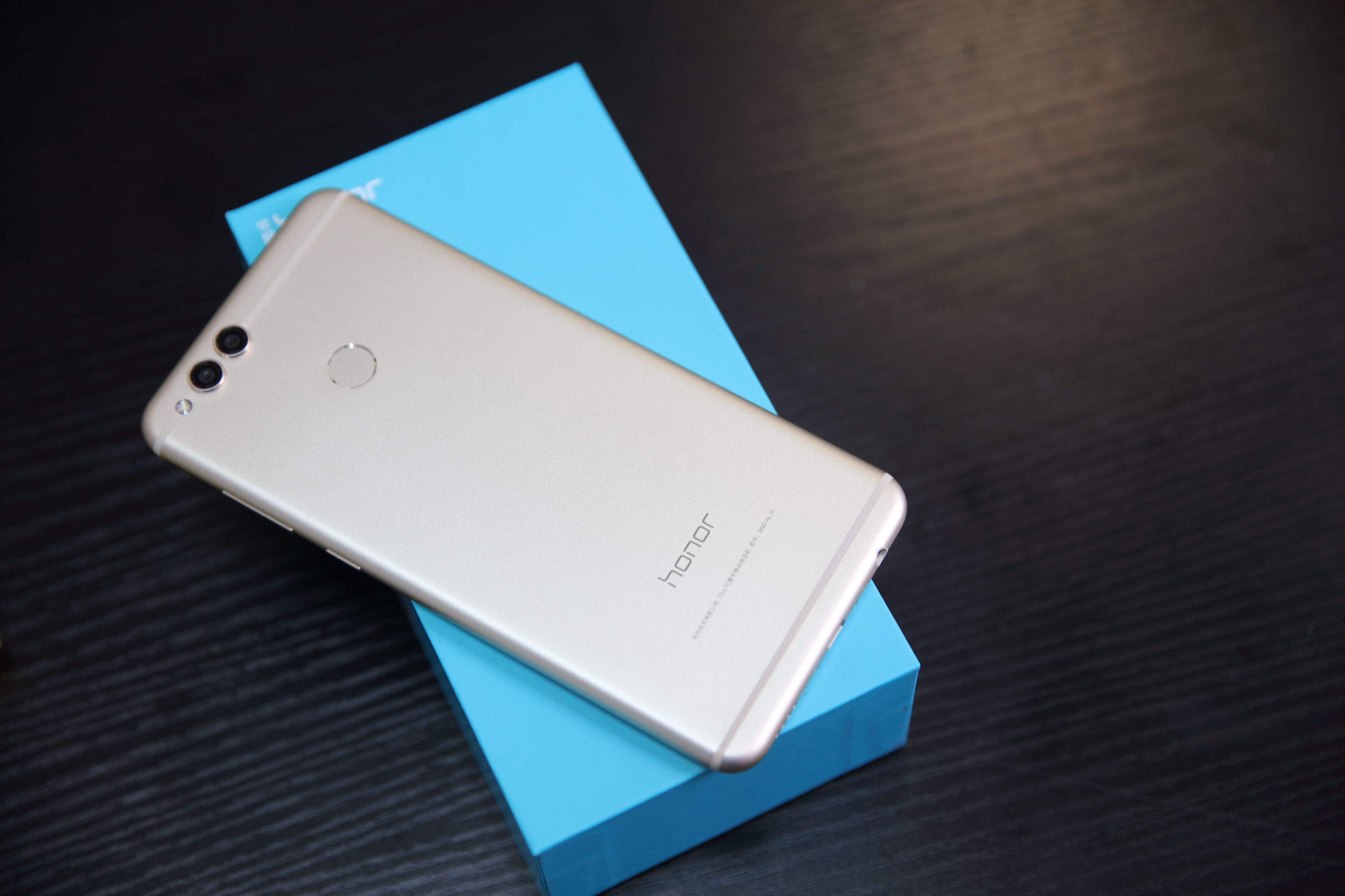 荣耀畅玩7x测评王者荣耀,手机评测荣耀畅玩7c