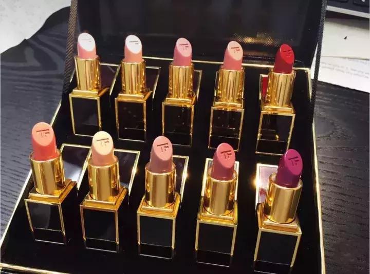 晒男友送的口红,晒男朋友的口红
