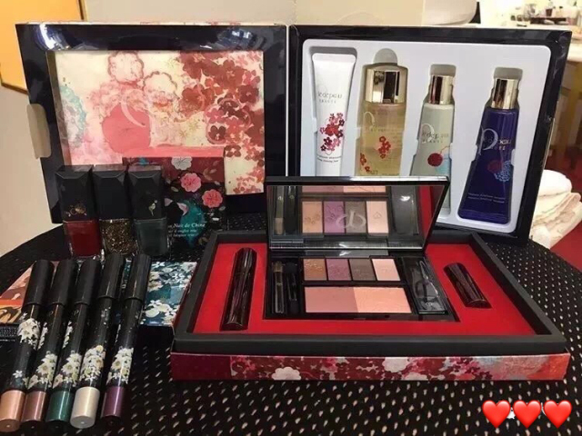 丽人闺房|CPB历年圣诞套装都美到逆天!唯一致命缺点竟然是……