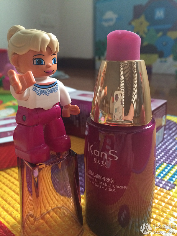 韩束巨补水套装测评,韩束净透淡斑焕白礼盒五件套