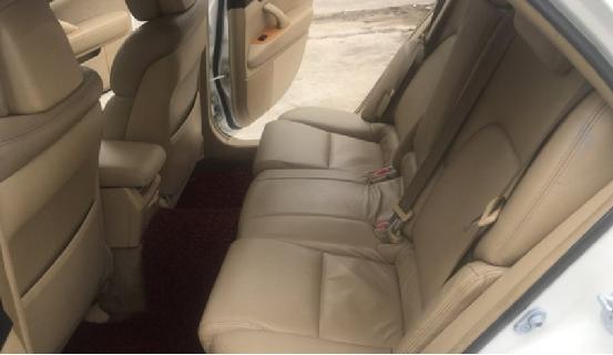 花6万左右买辆二手高尔夫值吗,花6万块钱买二手轿车