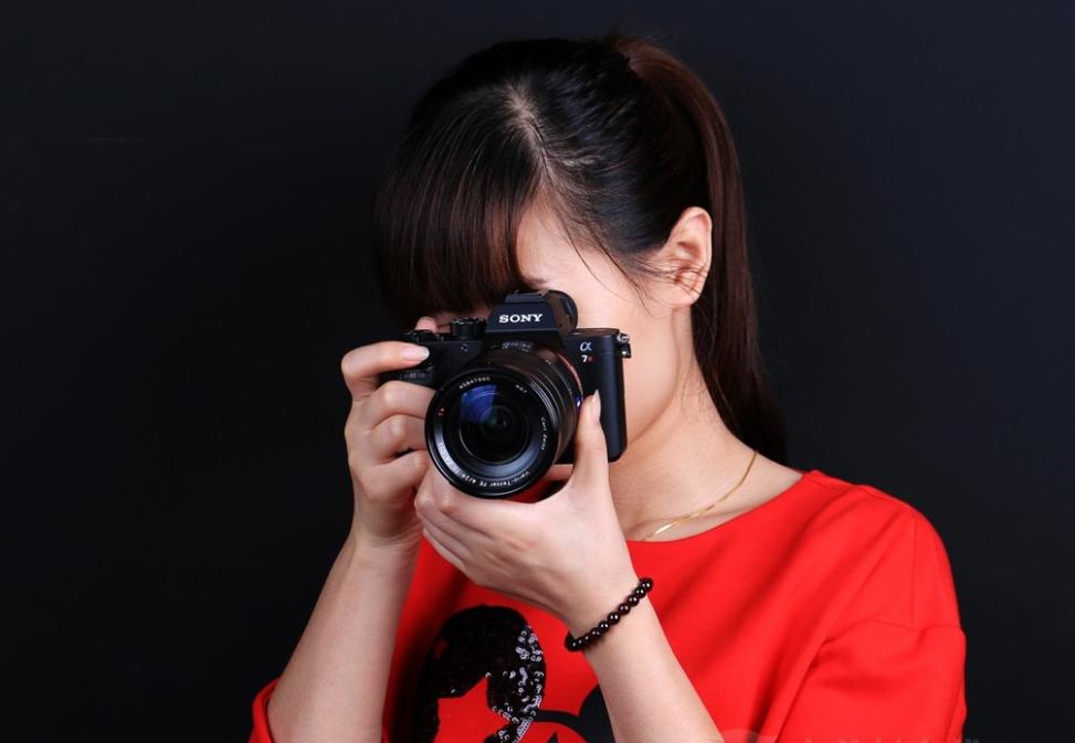 目前价格最合适的全画幅微单,万元以下入门全画幅性价比微单