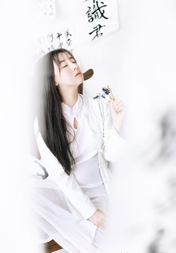 太耀眼的城市不适合看星星，就像你的心，不适合谈安定