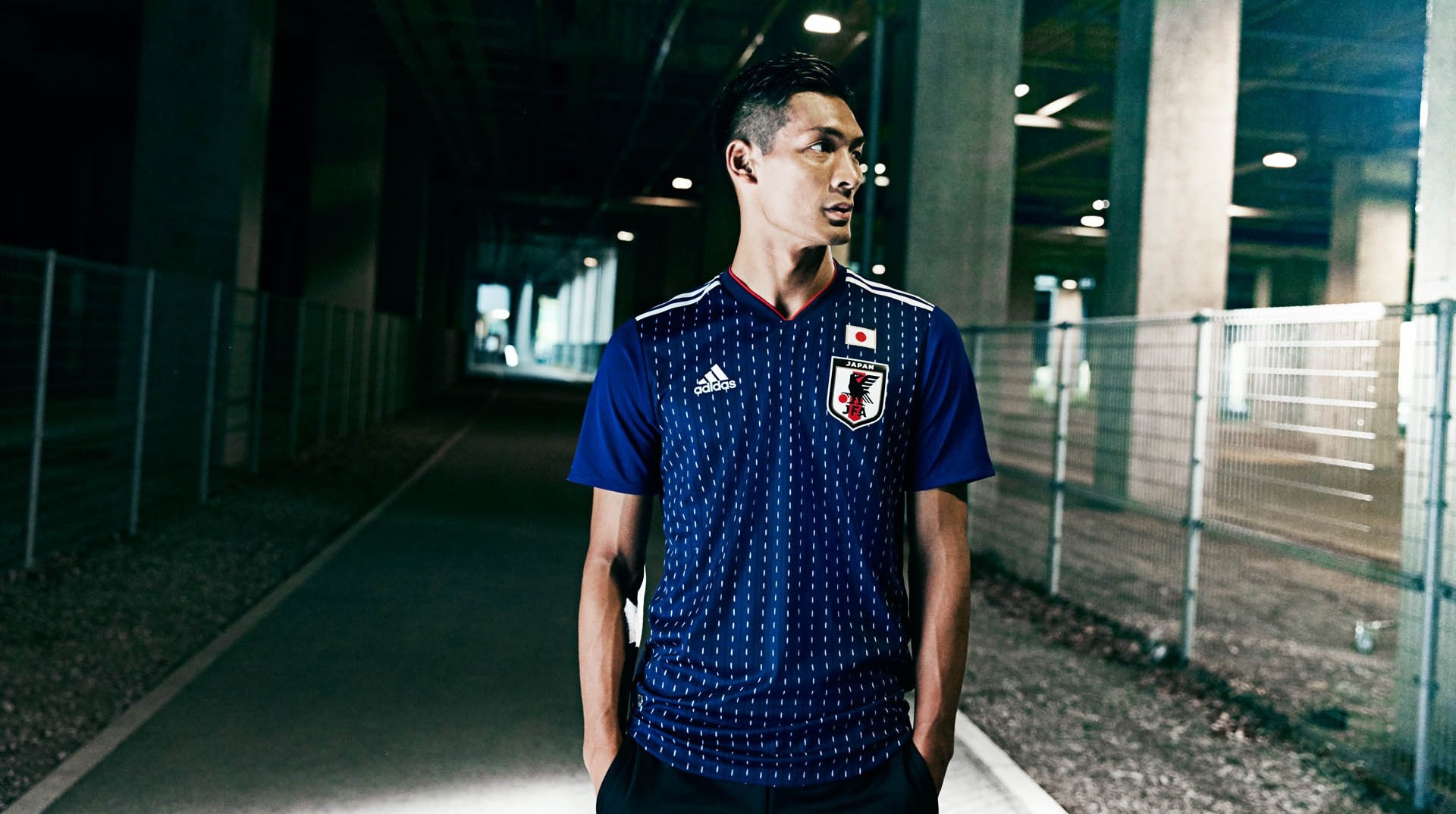 各队新球衣集体亮相，复古球衣能否复制辉煌？