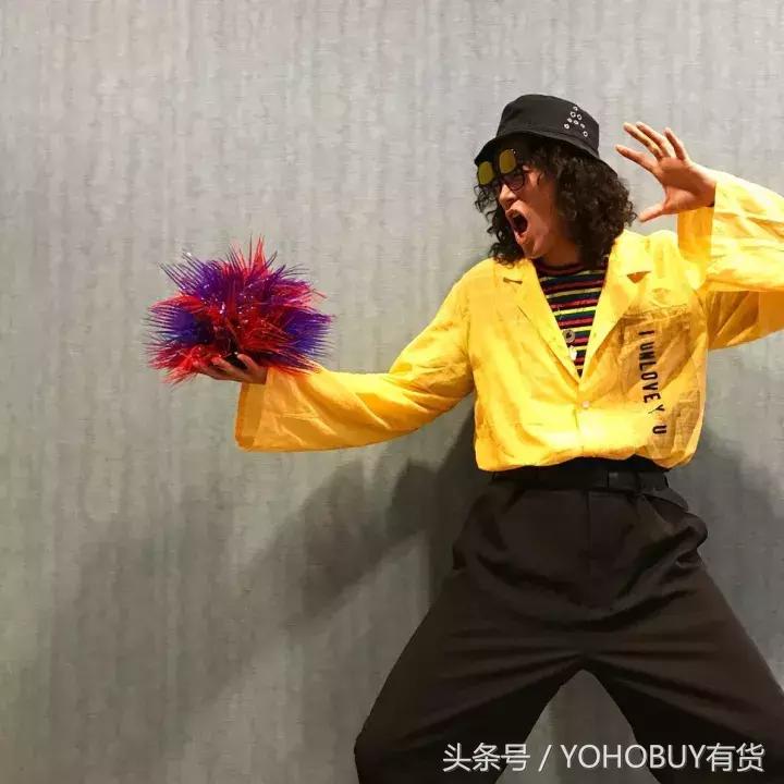 学会这些穿衣小技巧让你瞬间变高,学会这6个穿衣技巧时髦又高级