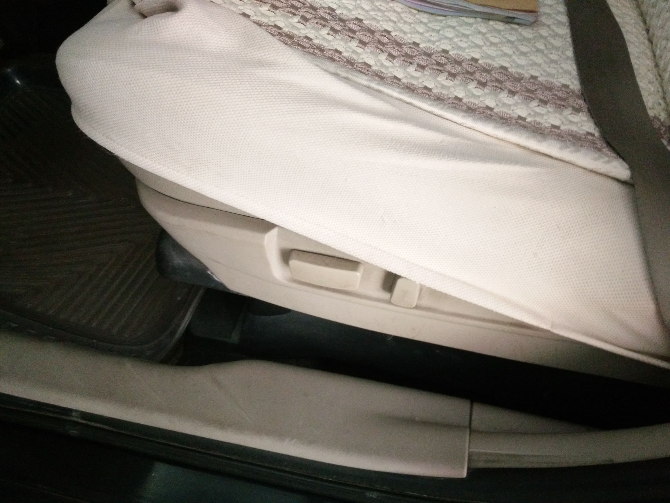 二手三菱欧蓝德三万以下的靠谱吗,碰到一辆好的二手好车可惜买不起