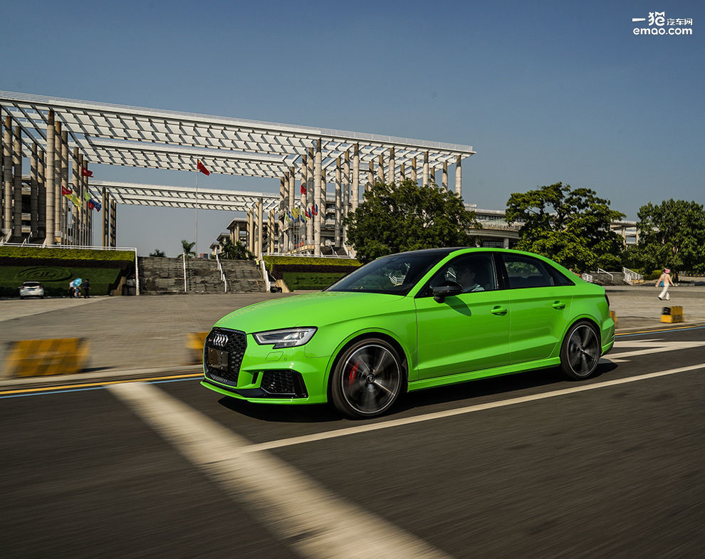2024款奥迪rs3驾驶感受,奥迪rs3很理想的座驾整体造型协调