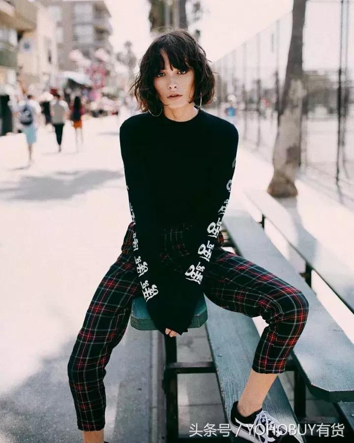 学会这些穿衣小技巧让你瞬间变高,学会这6个穿衣技巧时髦又高级