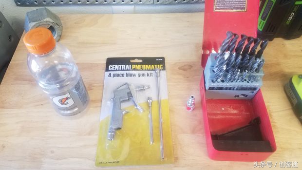 制作简易喷沙除锈机，低成本不到30元，除锈效果非常好